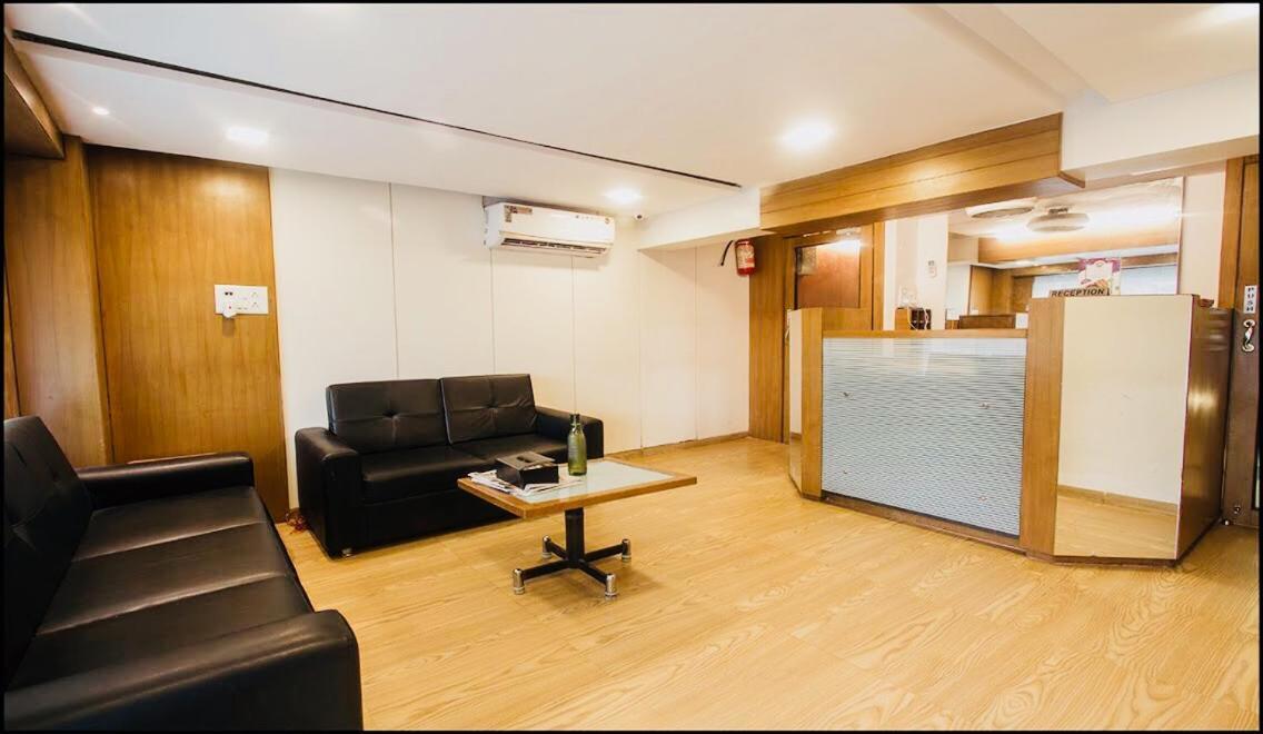 Qubestay Airport Capsule Hotel & Hostel — Photos 2